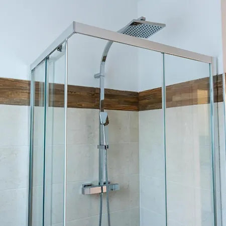 Gold Maison * Ferrara