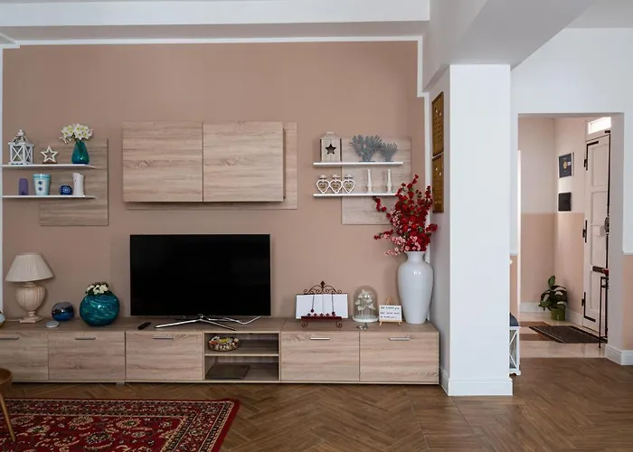 Gold Maison Villa Ferrara