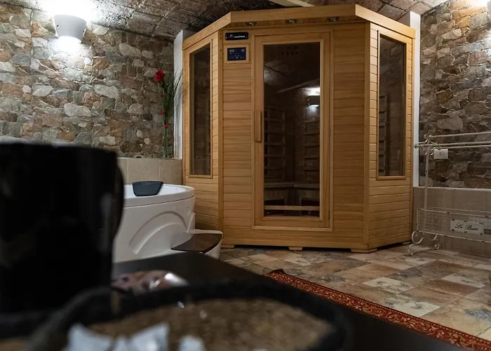 Gold Maison Villa Ferrara