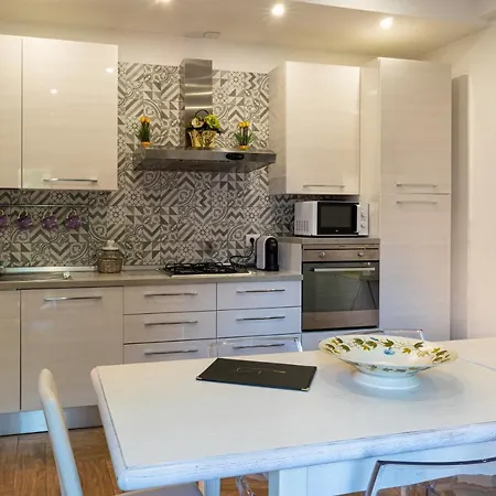 Gold Maison Βίλα Φεράρα