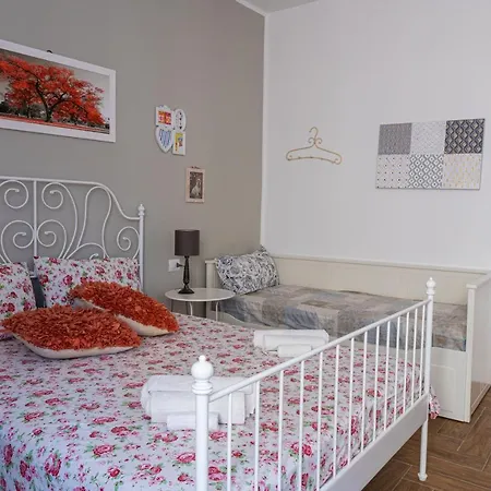 Gold Maison * フェラーラ